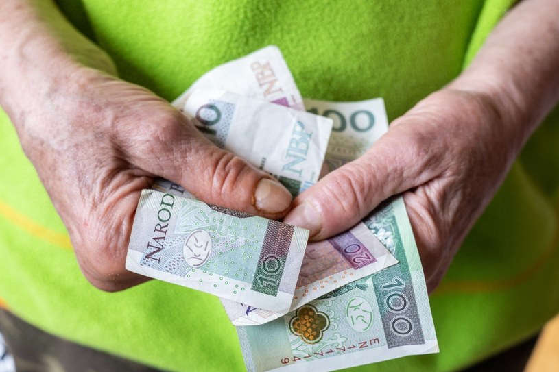 Dodatek do emerytury 600 zł. Bonus do 14. emerytury wypłacą we wrześniu /rochu2008 /123RF/PICSEL