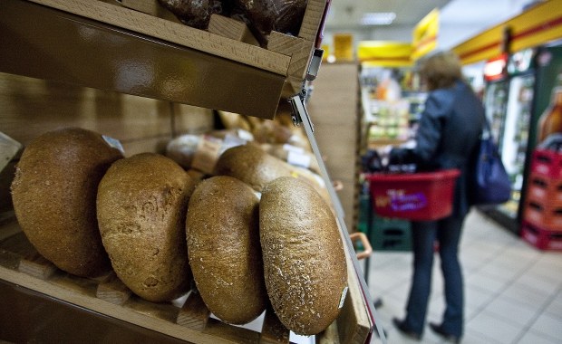 "Dodatek osłonowy" podpisany przez prezydenta. Kto może liczyć na wsparcie? 