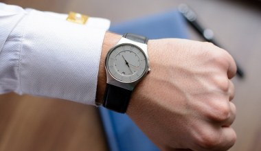 Dodatek za nadgodziny. W takiej sytuacji szef musi wypłacić wyższą pensję