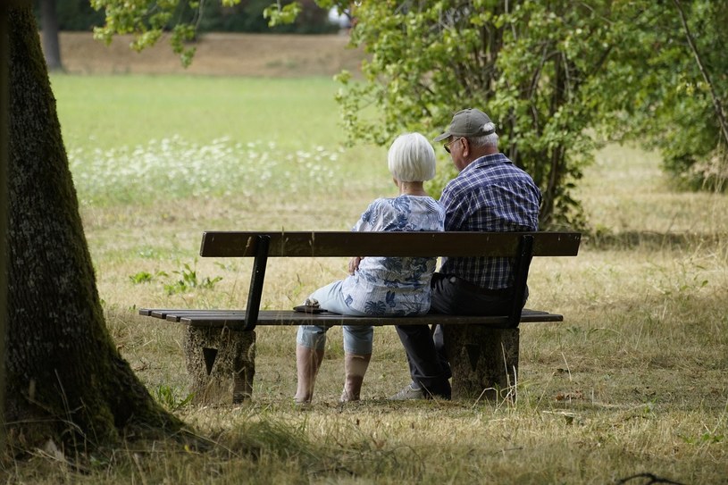 Dodatkowe pieniądze dla seniorów w czerwcu. Nie każdy emeryt wie o tych dodatkach