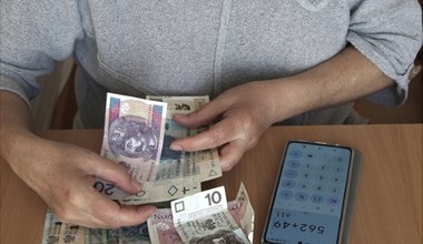 Dodatkowe wsparcie dla rodzin seniorów. Komu przysługuje? 