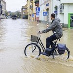 Dodatkowe zwolnienie od pracy dla poszkodowanych w powodzi. Wydłużono termin