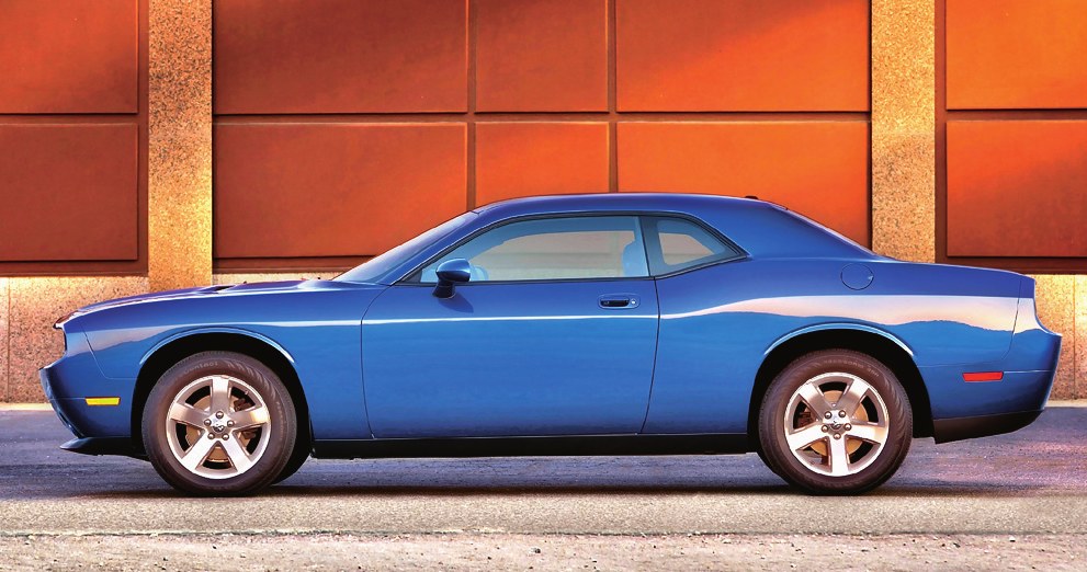 dodge challenger /Dodge