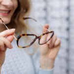 Dofinansowanie NFZ na okulary i soczewki. Kto może otrzymać pieniądze?