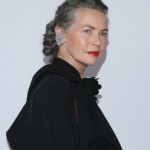 Dojrzałe kobiety pokochają ten trend. Lidia Popiel lansuje fason idealny 