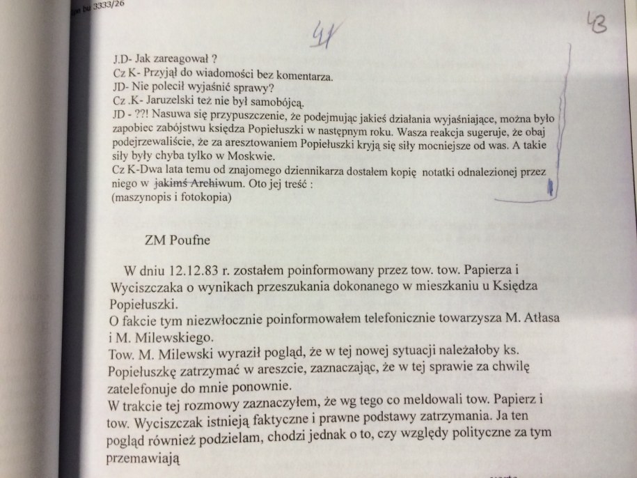 Dokumenty, znalezione w domu gen. Kiszczaka /Jacek Turczyk /PAP