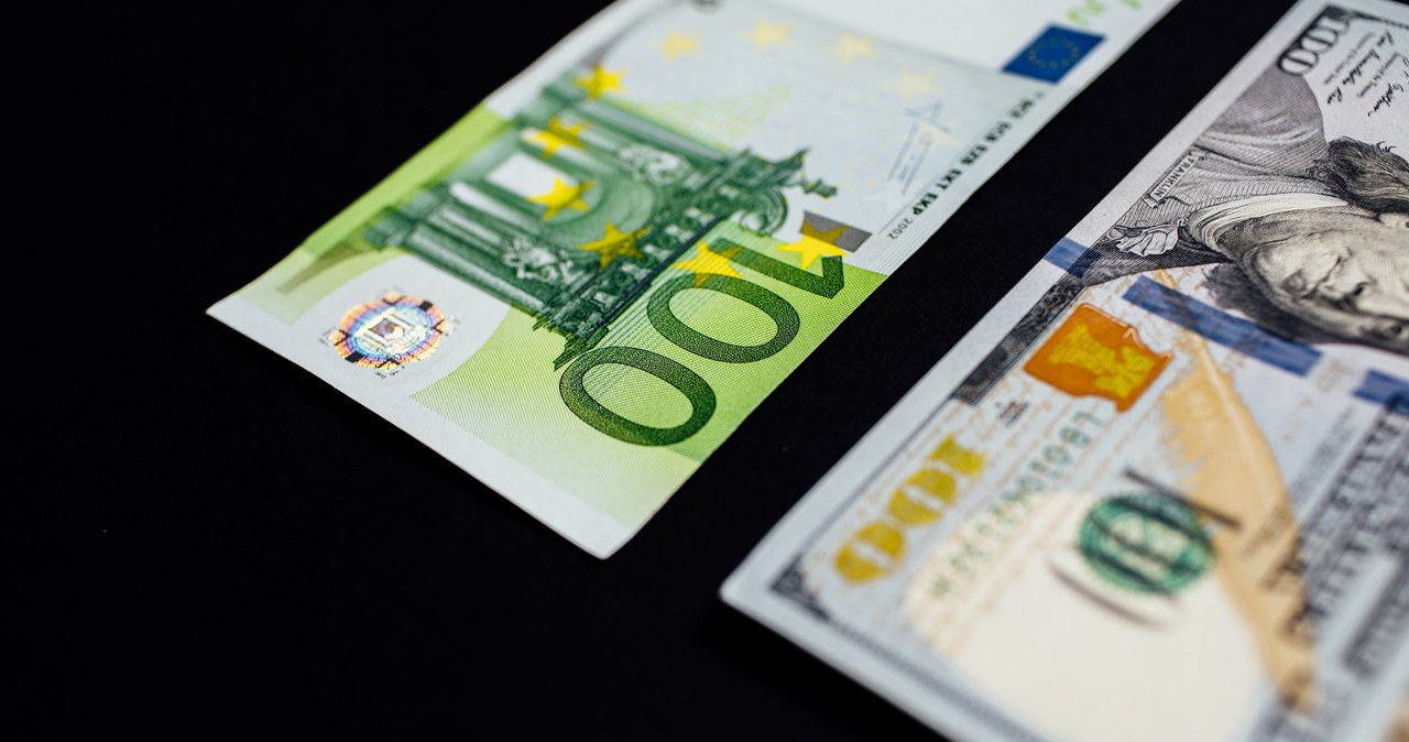 Dolar rośnie w siłę; frank szwajcarski wciąż powyżej 5 zł. Zdj. ilustracyjne /123RF/PICSEL