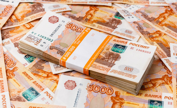 ​Dolar w Moskwie kosztuje około 117 rubli