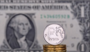 Dolar w tym roku jest wyjątkowo mocny, ale nie wobec rubla