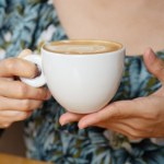 Dolewaj do kawy zamiast mleka. Taki napój syci na kilka godzin