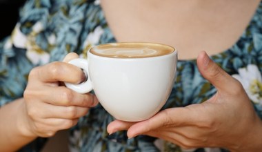 Dolewaj do kawy zamiast mleka. Taki napój syci na kilka godzin
