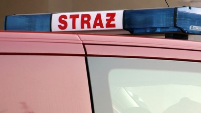 Dolnośląskie: 300 uczniów ewakuowanych. Wiatr zerwał część dachu hali gimnastycznej