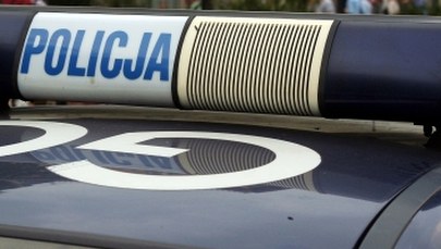 Dolnośląskie: Policyjny pościg. Kierowca mierzył z broni do funkcjonariuszy