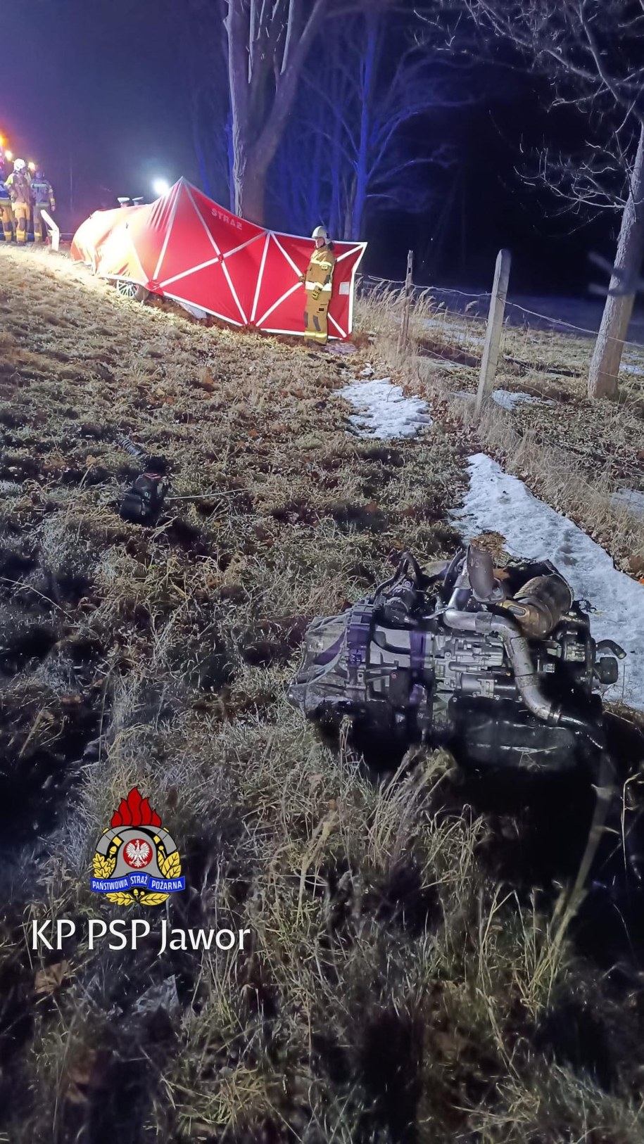 Dolnośląskie: Tragiczny wypadek drogowy na DK5 w miejscowości Mysłów /Komenda Powiatowa Państwowej Straży Pożarnej w Jaworze /Państwowa Straż Pożarna