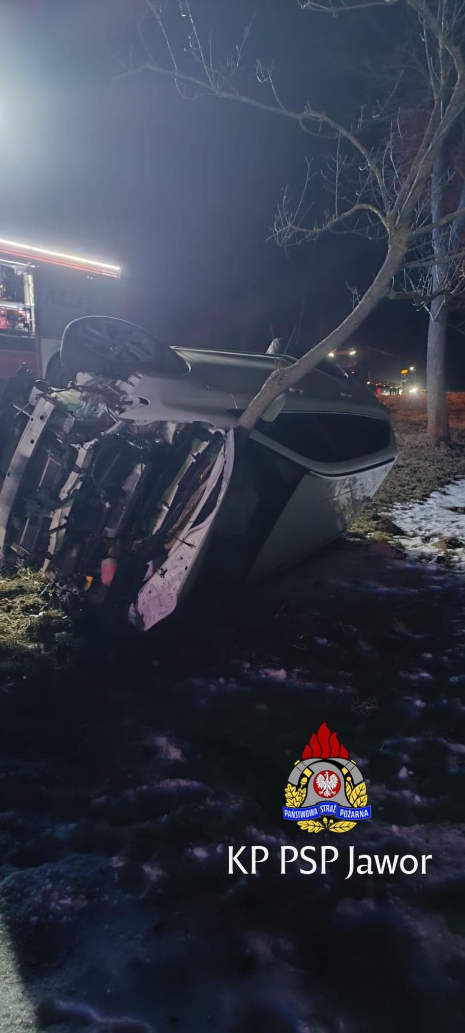 Dolnośląskie: Tragiczny wypadek drogowy na DK5 w miejscowości Mysłów /Komenda Powiatowa Państwowej Straży Pożarnej w Jaworze /Państwowa Straż Pożarna