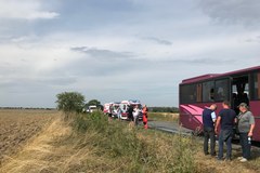Dolny Śląsk: 27 osób rannych w zderzeniu autokarów