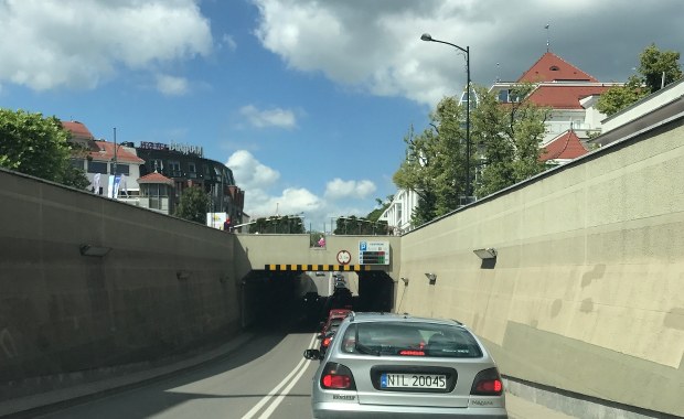 Dolny Sopot bez aut? Karnowski: potrzebne referendum