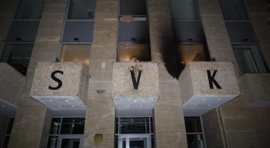 "Dom Rosyjski" obrzucony koktajlami Mołotowa /Policie ČR /