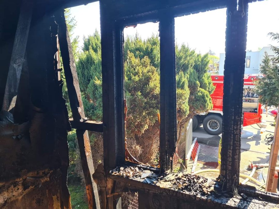 Dom, w którym doszło do pożaru /Policja Mazowiecka  /Policja