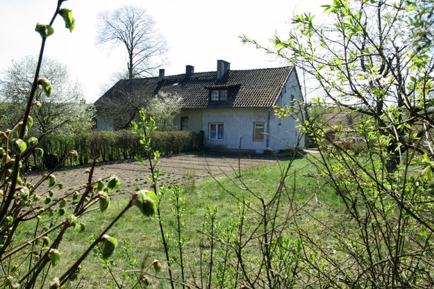 Dom w miejscowości Narty koło Szczytna, odzyskany przez Agnes Trawny (zdjęcie z 2009 roku) /Monika Kaczyńska    /PAP