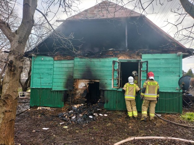 Dom w miejscowości Trzciniec, w którym wybuchł pożar /OSP Chodel /PAP