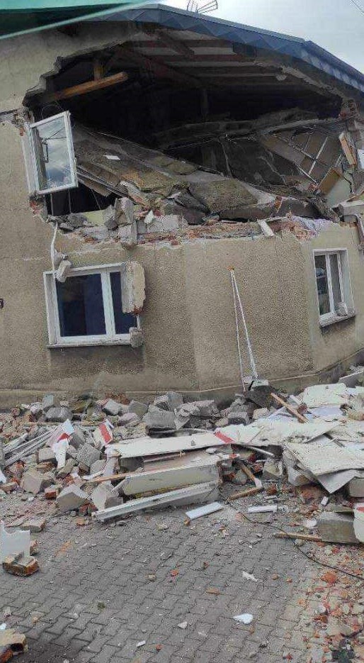 Dom zniszczony w wyniku wybuchu /Gorąca Linia RMF FM