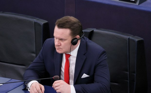 Domagają się wyjaśnień od brytyjskiego premiera. Chodzi o Tarczyńskiego