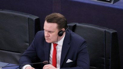 Domagają się wyjaśnień od brytyjskiego premiera. Chodzi o Tarczyńskiego