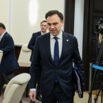 Domański ma powody do zadowolenia. Senatorowie zagłosowali nad ustawą okołobudżetową