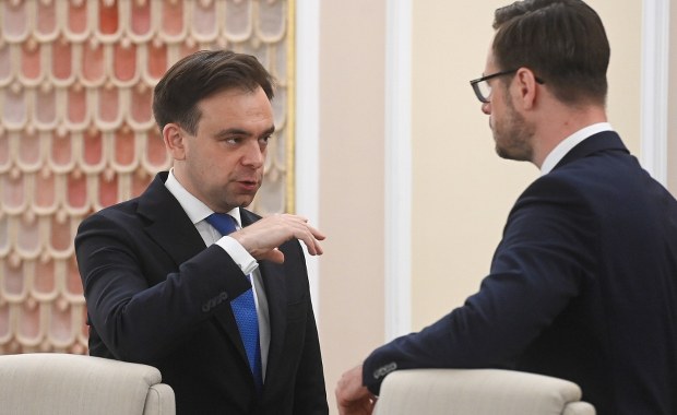 Domański rośnie w siłę. Będzie superministrem?