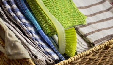 Домашні засоби для відбілювання кухонних рушників. Навіть жирні та застарілі плями виведуться