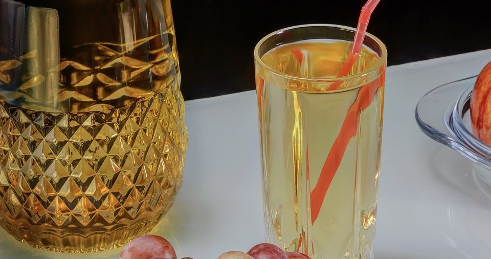 Домашній виноградний сік - це ароматний і корисний напій, який легко приготувати власноруч /pixabay.com