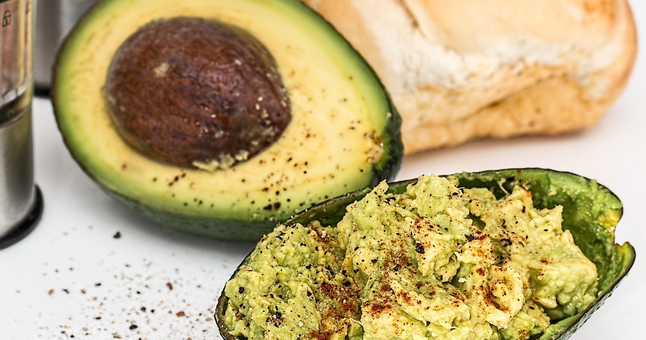 Домашня паста з авокадо смачна, поживна та універсальна - підійде для перекусу, сніданку чи легкої вечері /pixabay.com