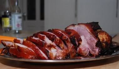 Домашня великодня шинка - магазинна продукція просто не витримує конкуренції