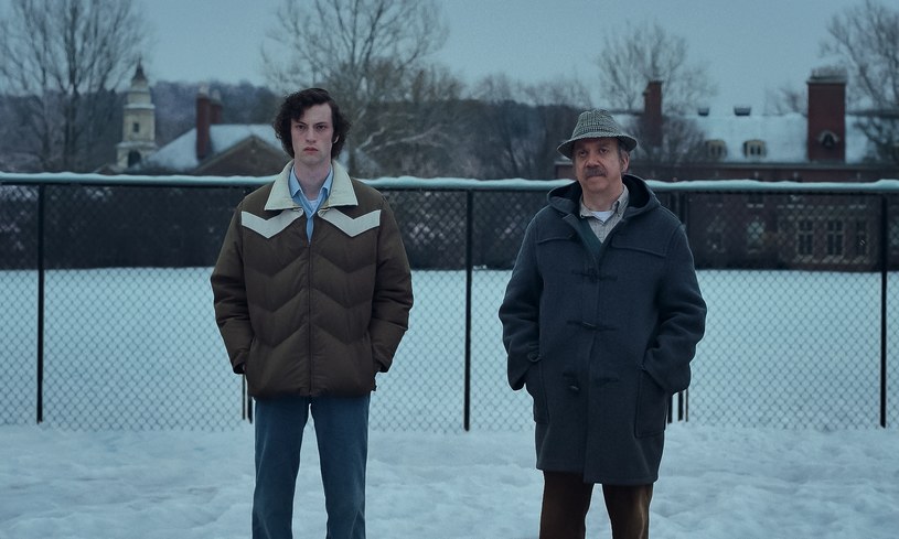 Dominic Sessa i Paul Giamatti w filmie "Przesilenie zimowe" /materiały prasowe