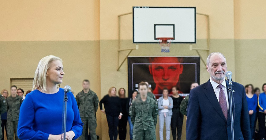 Dominika Figurska i Antoni Macierewicz /Wojtowicz /East News