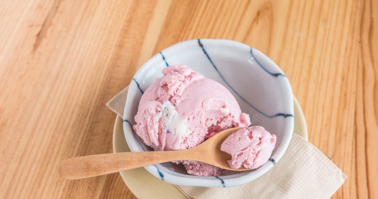 Domowe lody mają wyjątkowy smak. Gdy ich spróbujesz, już nie będziesz chciała jeść tych ze sklepu /123RF/PICSEL