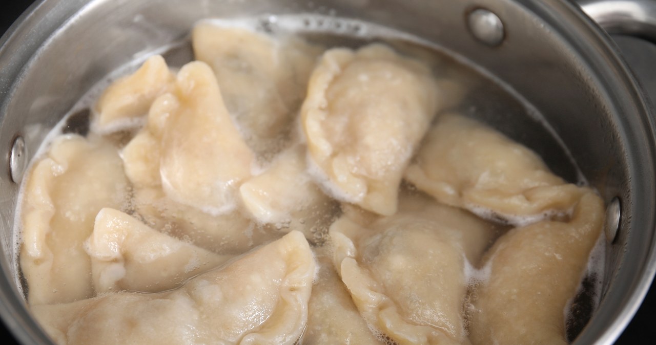 Domowe pierogi z dynią zachwycają smakiem. /123RF/PICSEL