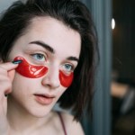 Domowe żelowe płatki pod oczy. Odkryj sekret odświeżenia skóry za grosze