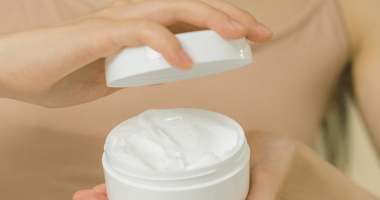 Domowy balsam po goleniu pach jest w pełni naturalny i bezpieczny /SHVETS production /pexels.com