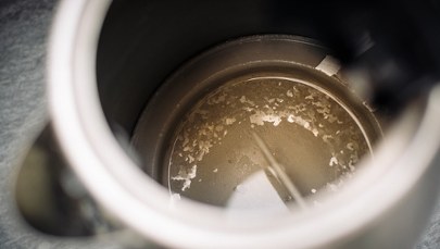 Domowy hit na kamień w czajniku. Wlej i zobacz jak działa