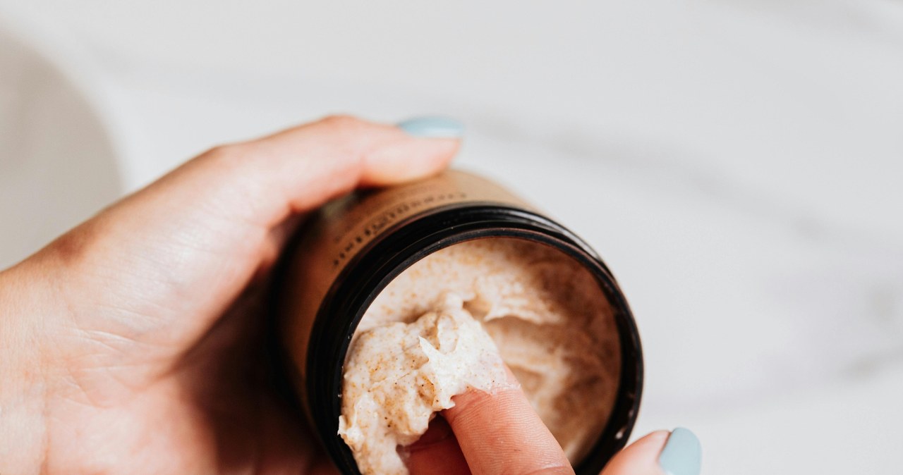 Domowy, naturalny antyperspirant nie zawiera aluminium i konserwantów /Karola G /pexels.com