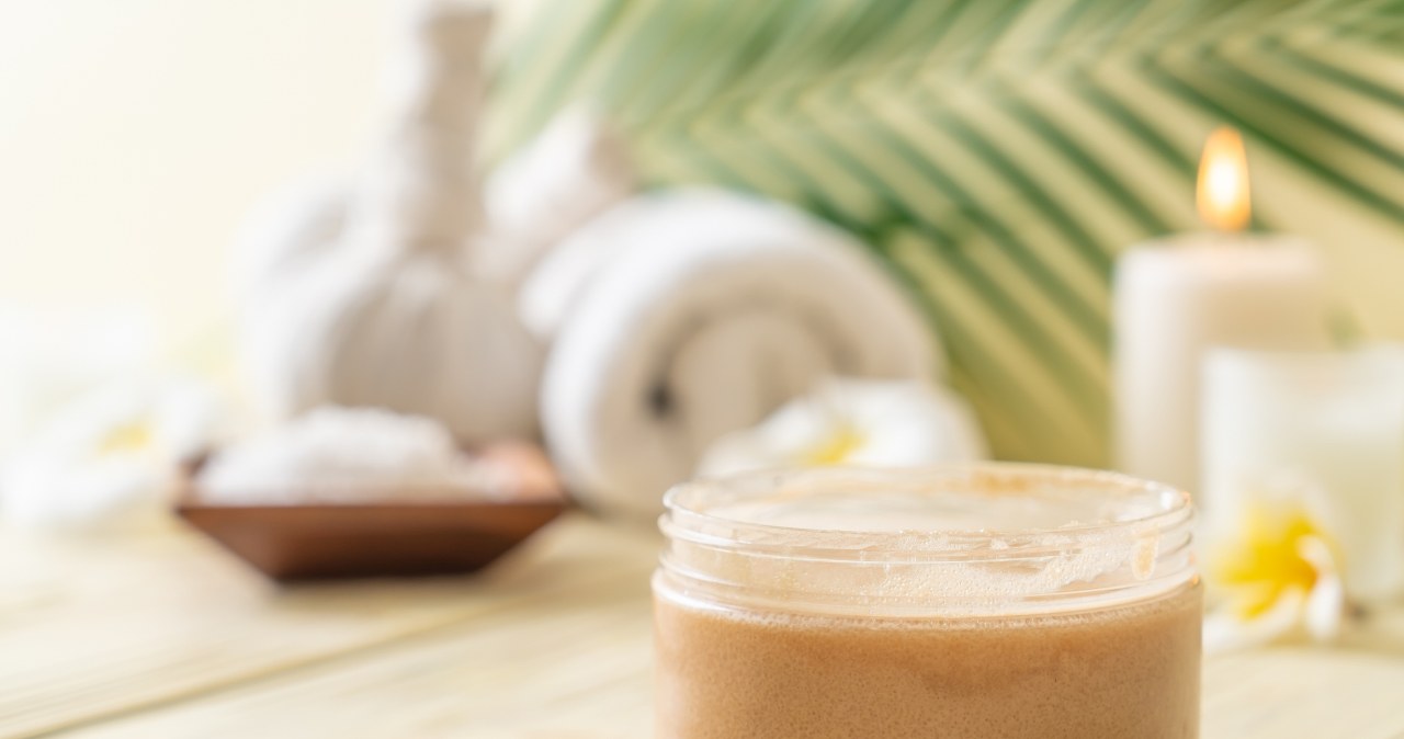 Domowy peeling przygotujesz z produktów kuchennych. /123RF/PICSEL                 /INTERIA.PL