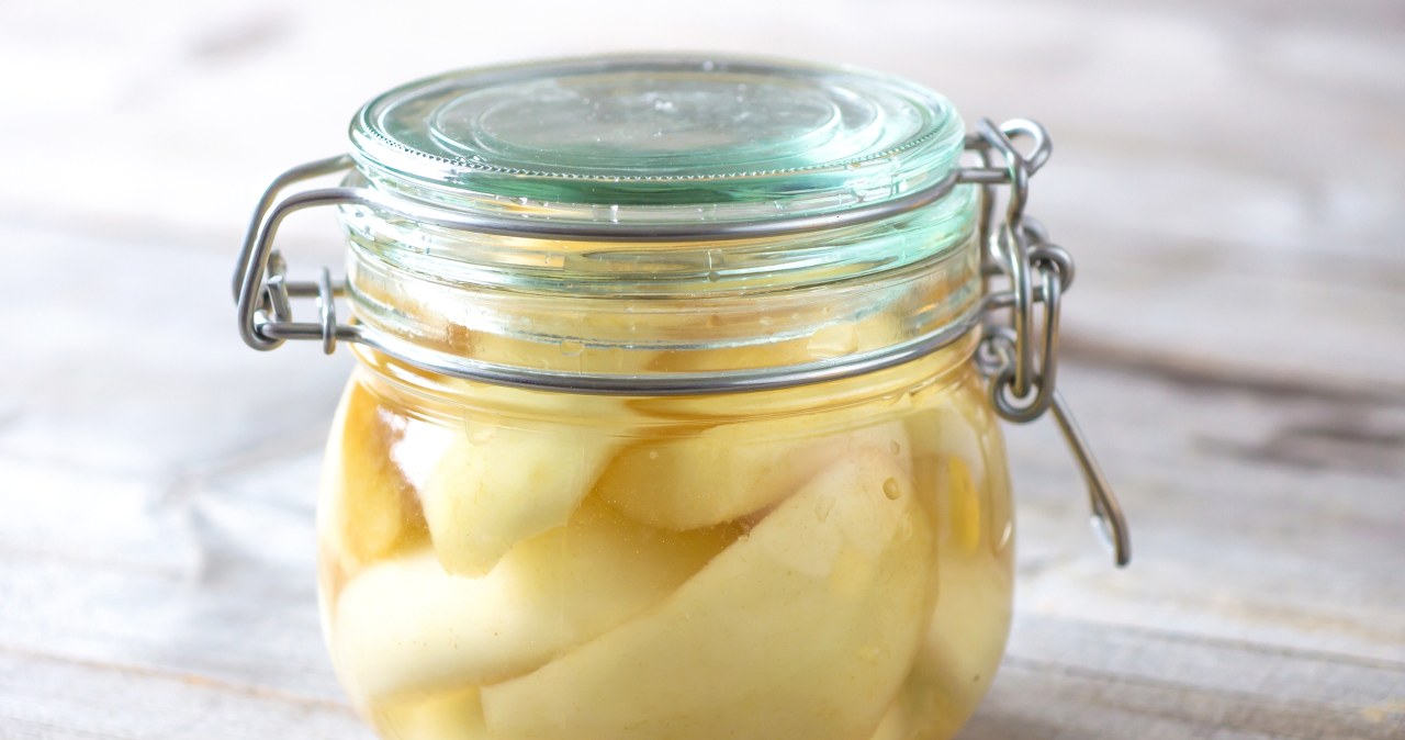 Domowy syrop na kaszel i chrypkę. Jak go przygotować? /East News