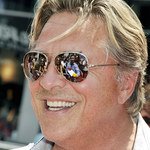 Don Johnson: Okulary, wyspa i aligator