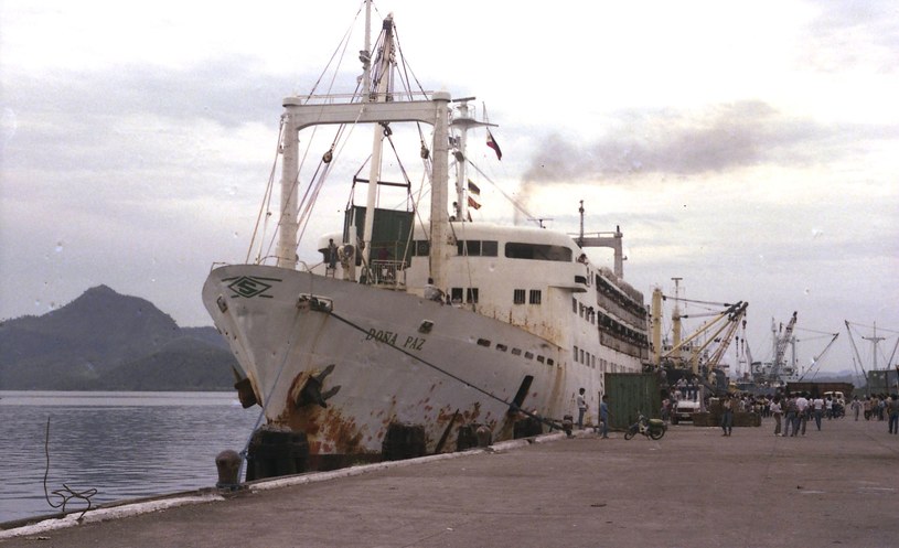 Dona Paz w dokach Tacloban City. Fot. Wikipedia /INTERIA.PL/materiały prasowe