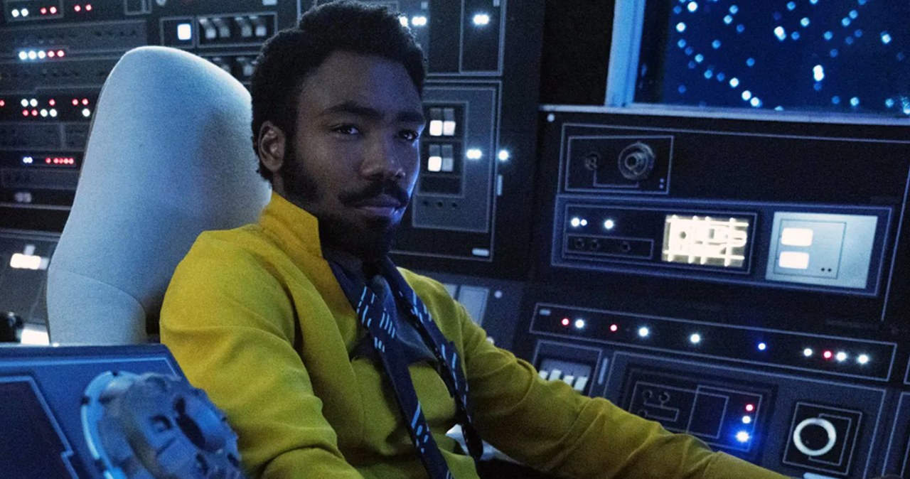 Donald Glover jako Lando Calrissian w filmie "Han Solo: Gwiezdne wojny - historie /Disney /materiały prasowe