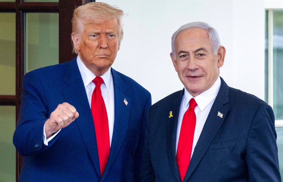 Donald Trump i Benjamin Netanjahu w Białym Domu (zdjęcie z 7 kwietnia 2025 r.) /SHAWN THEW    /PAP/EPA