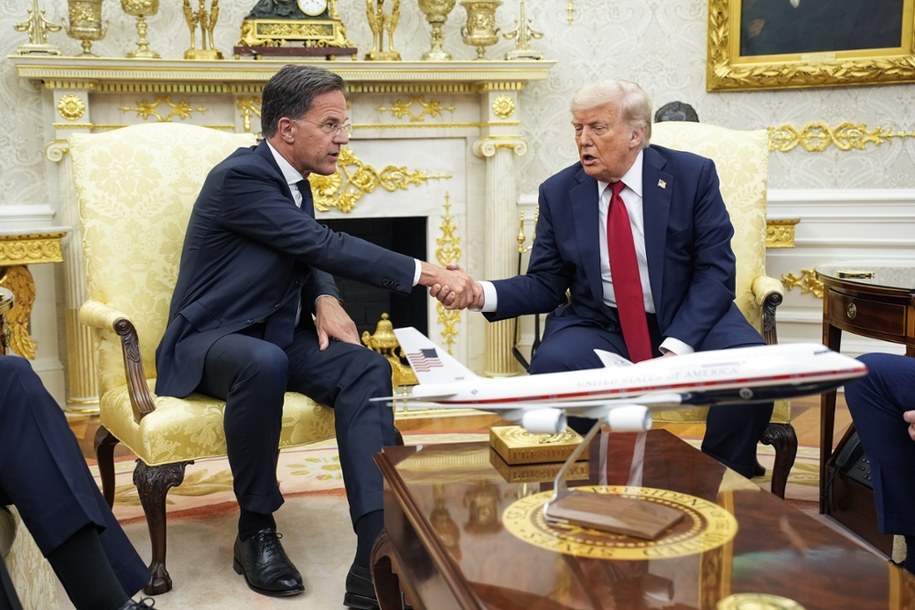 Donald Trump i Mark Rutte w Białym Domu. 14.07.2025 r. /PAP/EPA/YURI GRIPAS / POOL /PAP
