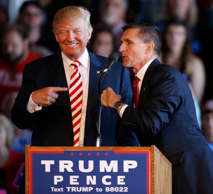 Donald Trump i Michael Flynn w 2016 r.  / AFP